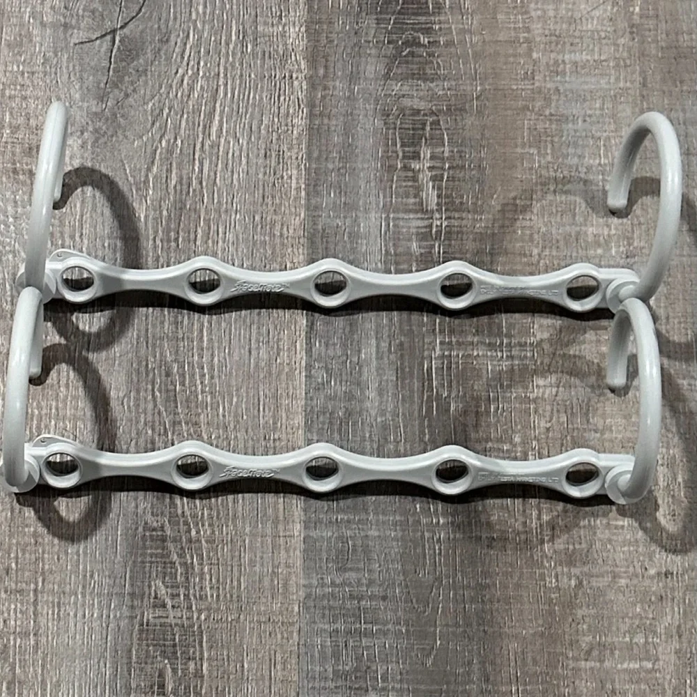 💞 Set of 2 Gray Space Mate Hangers